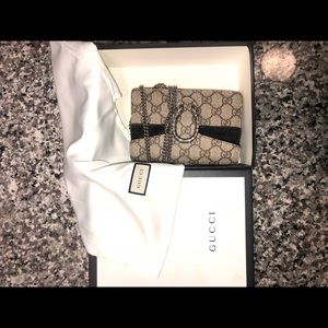 Gucci Dionysus GG Supreme super mini bag